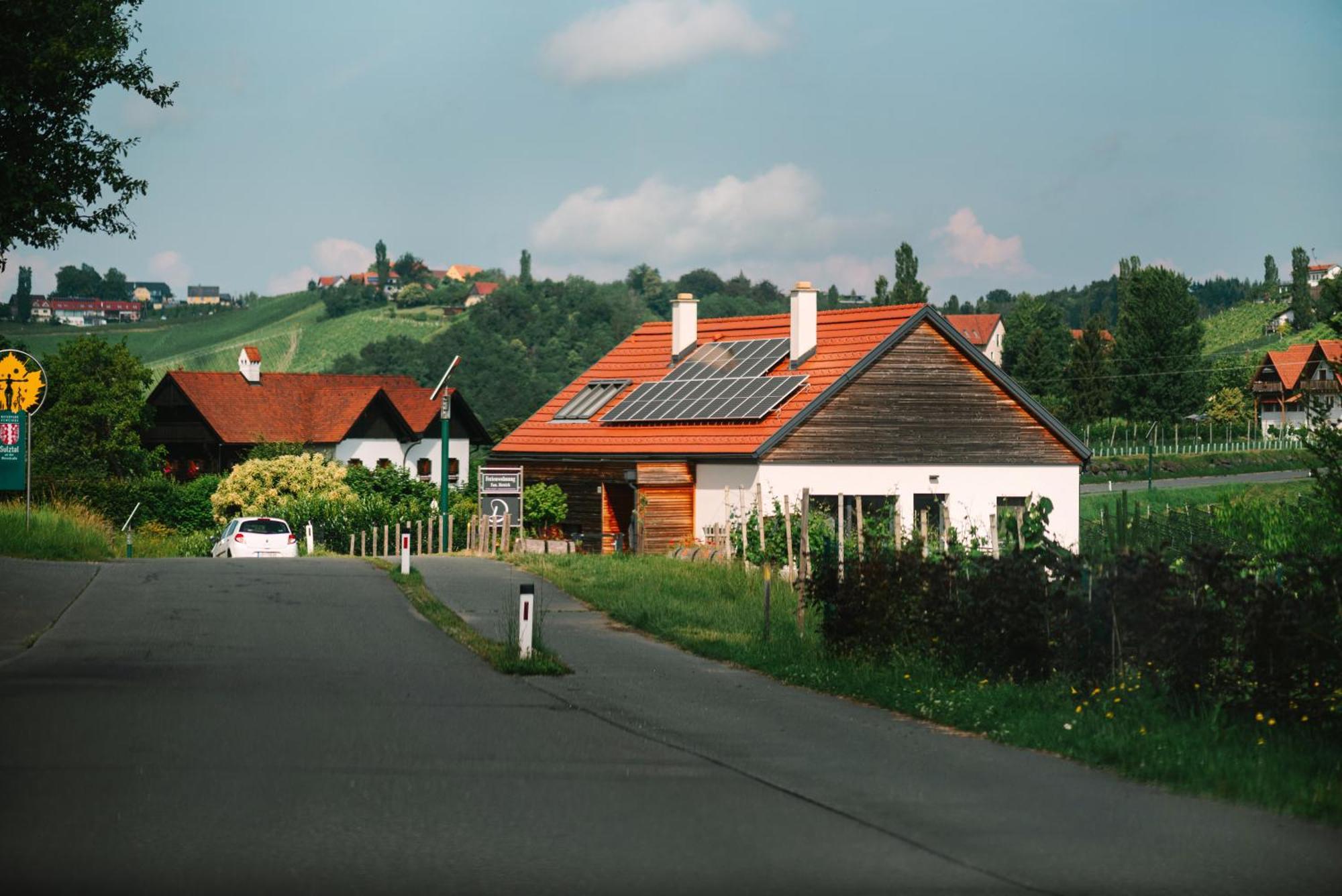 Weinstraßenapartment Fam. Dietrich Ratsch an der Weinstraße Exterior foto